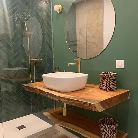 Aquarius In Cassis, D'hotes 4* קסיס
