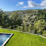 Aquarius In Cassis, D'hotes