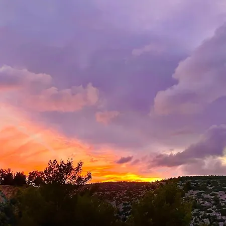 Aquarius In Cassis, D'hôtes