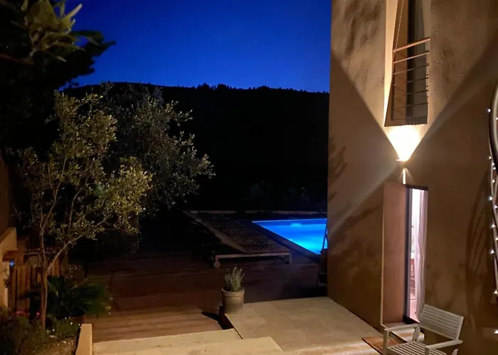 Aquarius In Cassis, D'hotes