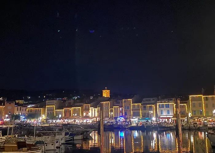 بيت ضيافة Aquarius In Cassis, D'hotes